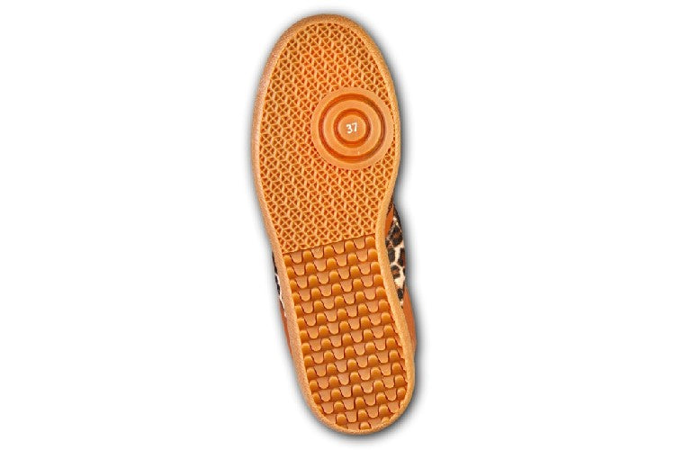 DA5182_VitFur_MoccaLeo_b.jpg